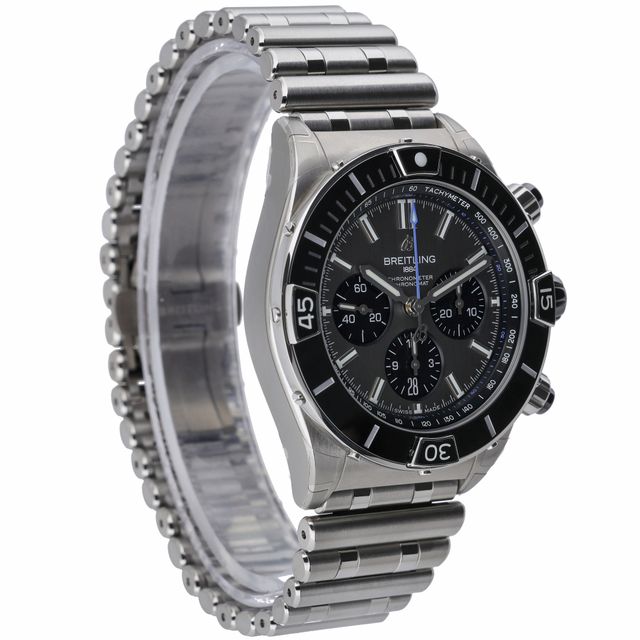 Breitling Super Chronomat B01 44 EB0136 Image 2